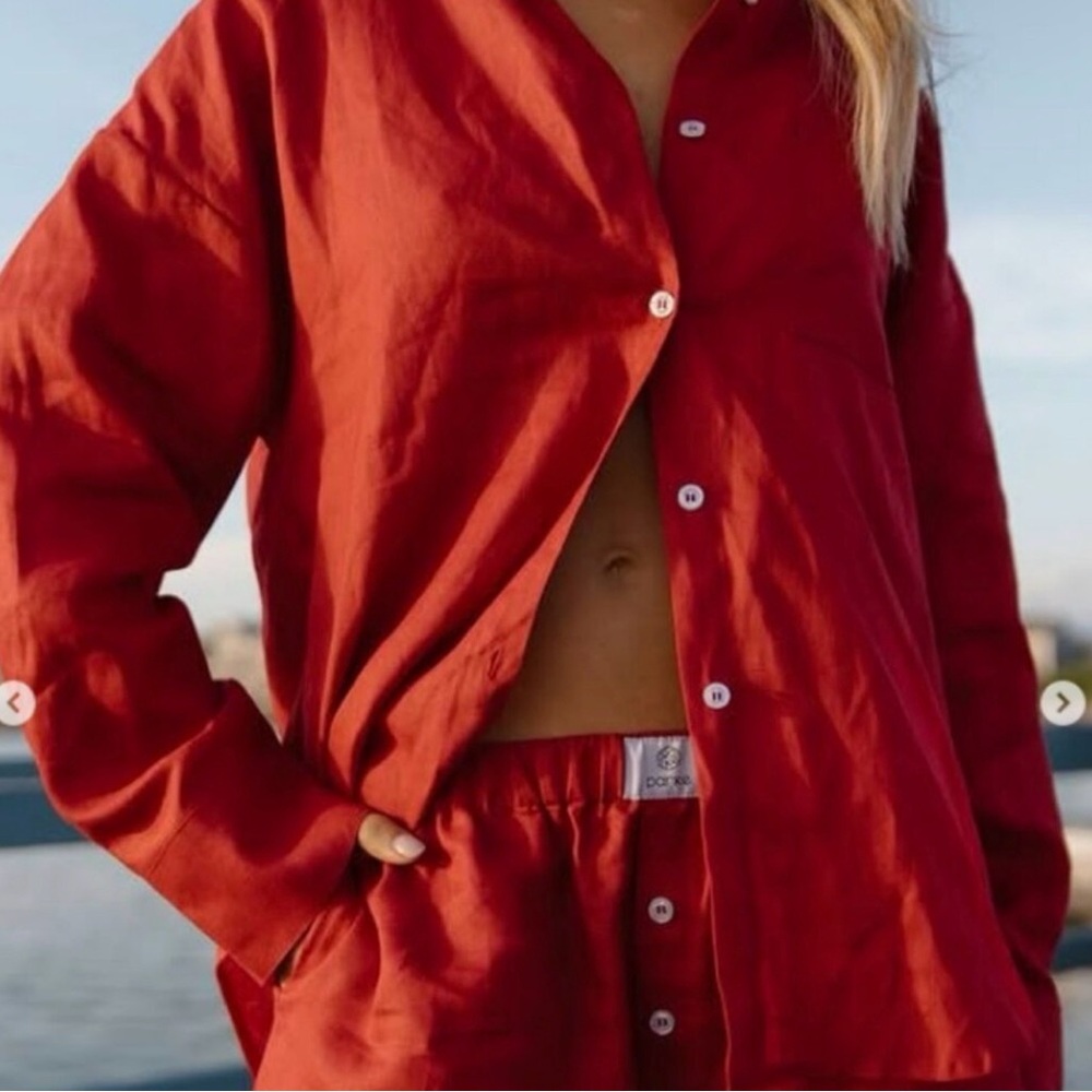 PARKE Oversized Boyfriend Linen Button Down - Picture 2 of 11